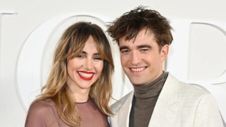 Suki Waterhouse e Robert Pattinson