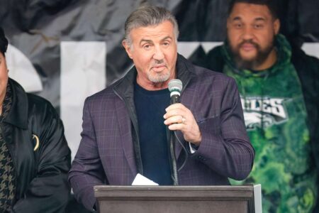 Sylvester Stallone al Rocky Day, il discorso ai fan su traguardi e sfide: “Non mollate”