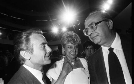 Sandra Milo e Craxi, che storia: l’incontro “sudato”, il sesso e la rottura Bettino Craxi, Sandra Milo e Gianni Letta