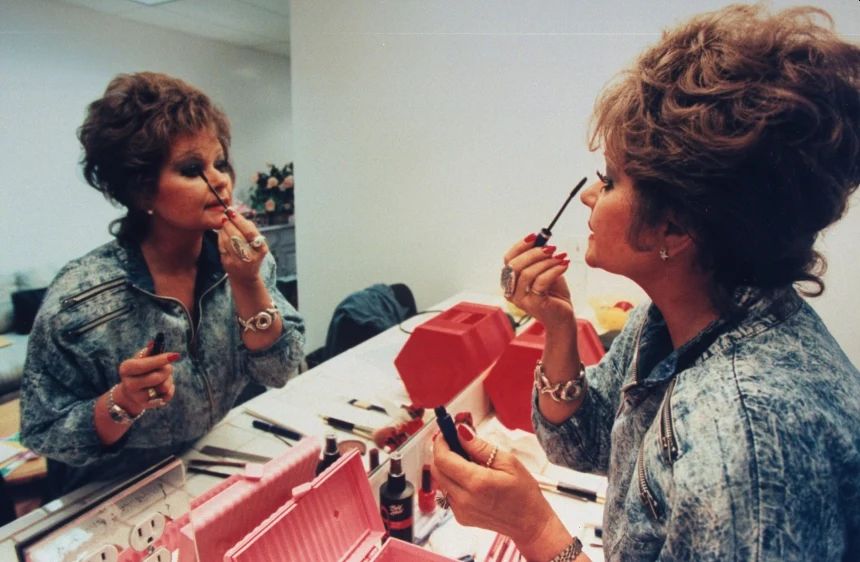 Tammy Faye Bakker al trucco