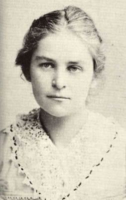 Una foto di Hedwig Hensel da giovane.