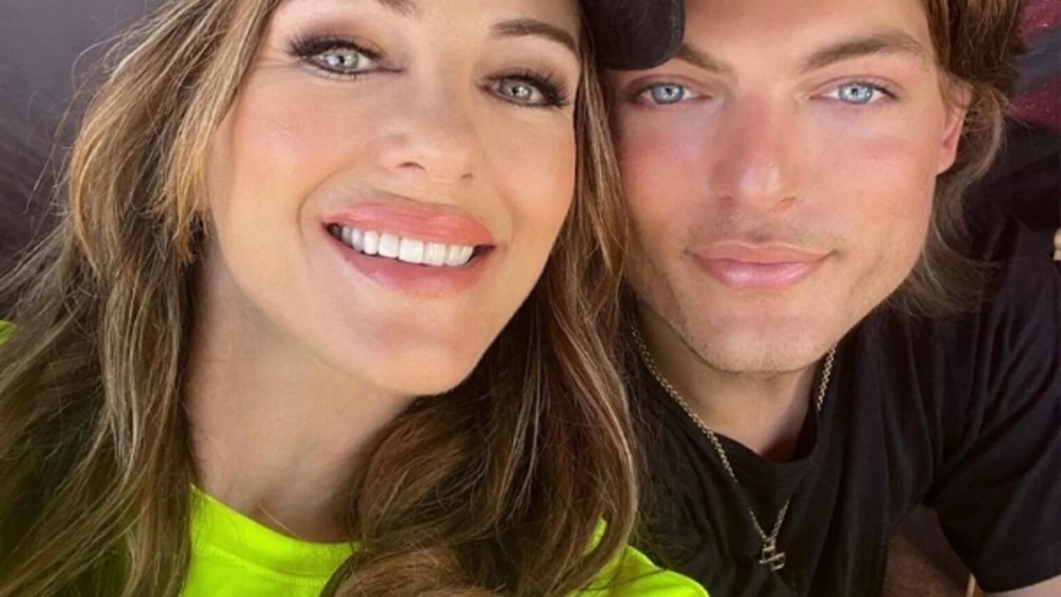 Elizabeth Hurley e il figlio Damian