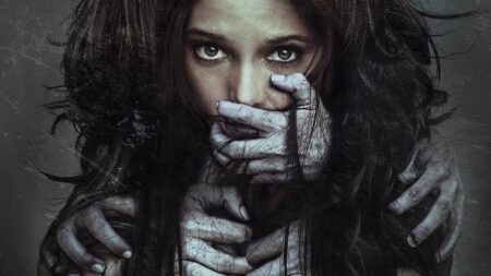 La protagonista di The Apparition