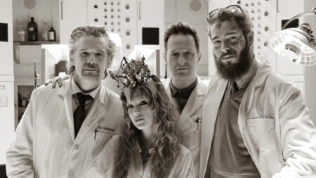 Taylor Swift con gli attori Ethan Hawke, Josh Charles e il musicista Post Malone per "Fortnight".