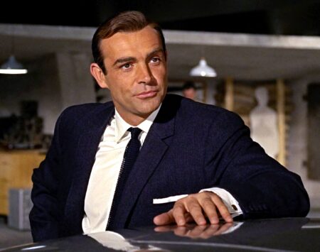 Sean Connery nel film Agente 007 - Licenza di uccidere. Fonte: EON Productions.