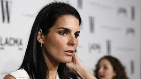 Angie Harmon, il suo cane ucciso da un corriere: “Siamo traumatizzati” Angie Harmon