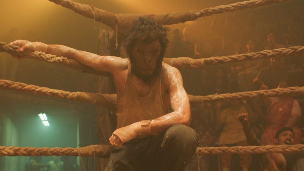 Una scena di Monkey Man (fonte: Universal Pictures)