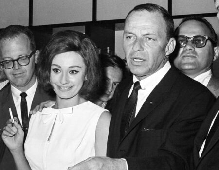 Raffaella Carrà e Frank Sinatra ai tempi de Il colonnello von Ryan