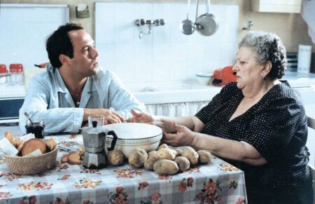 La ricetta della Carbonara della Sora Lella, svelata dal nipote (con un trucco) Sora Lella e Carlo Verdone