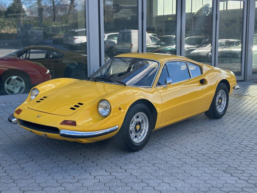 Una Ferrari Dino 246 del 1971 