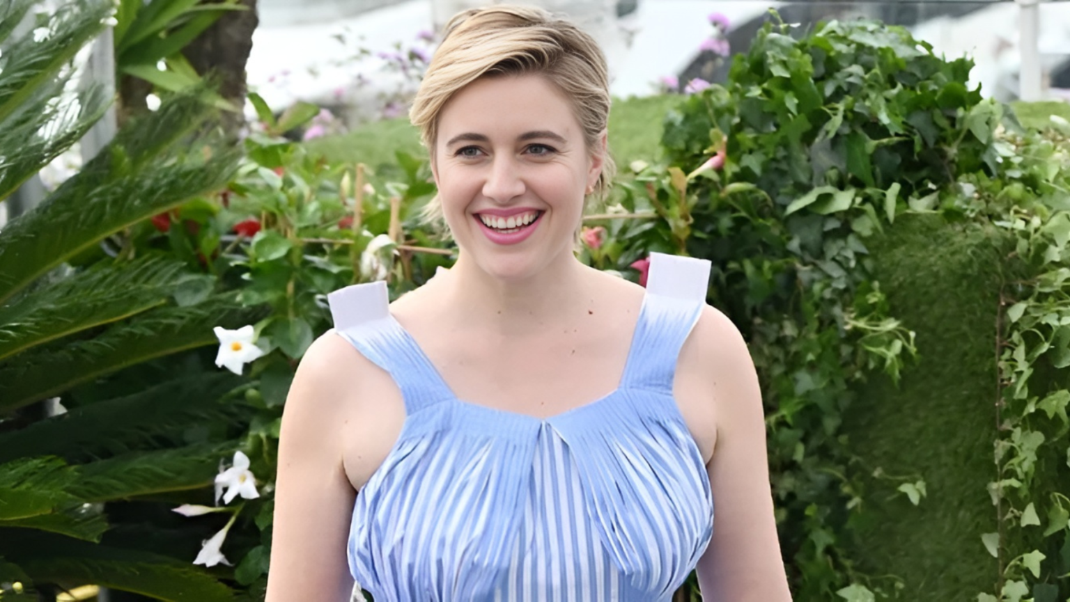 Greta Gerwig sul film su Donald Trump a Cannes: “Guardo ogni film con la mente aperta” Greta Gerwig al Festival di Cannes 2024 (fonte: Michael Buckner for Deadline)