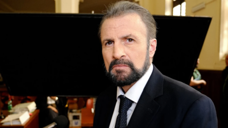 Mascaria: nel film tv, la storia vera di Pietro Ferrara, calunniato dalla mafia Fabrizio Ferracane è Pietro Ferrara in "Mascaria" (Fonte: ufficio stampa Rai)