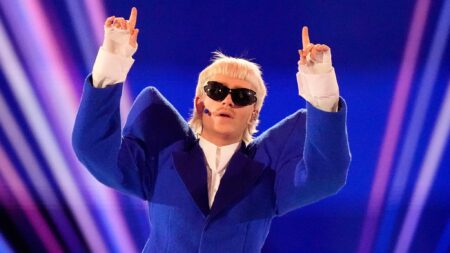 Chi è Joost Klein, il rapper olandese di Europapa, sotto indagine all’Eurovision 24 Joost Klein