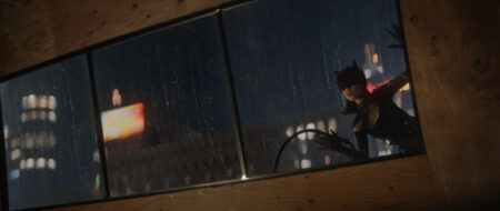 The Boy Is Mine, Ariana Grande è Catwoman nel nuovo video, e Halle Berry apprezza Frame dal video di This Boy Is Mine