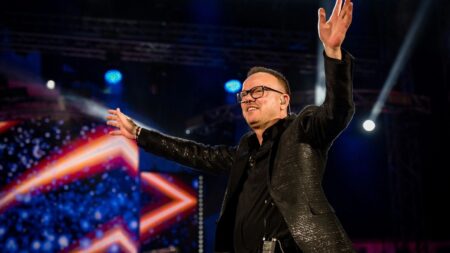 Il significato di Non mollare mai, la canzone di Gigi D’Alessio, è autobiografico Gigi D'Alessio