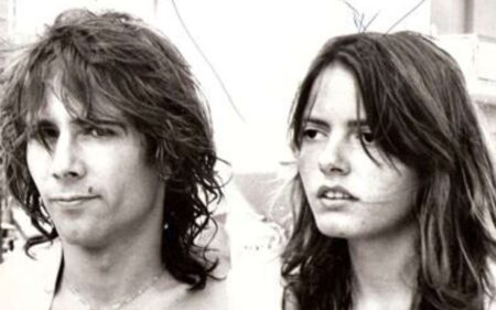 Chi è Gerry Manzoli, il marito di Nada Malanima: “Siamo stati fortunati” Una foto di Nada e il marito Gerry Manzoli da giovani