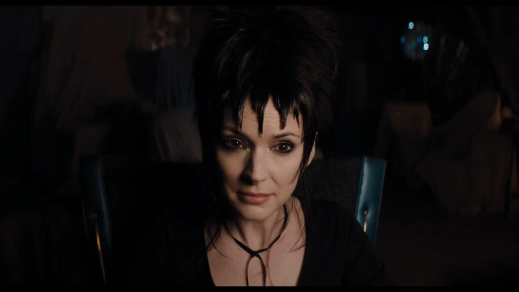Una scena di Beetlejuice 2 [WB]