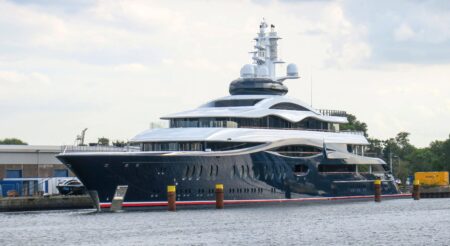 Lo yatch di Mark Zuckerberg, il Launchpad