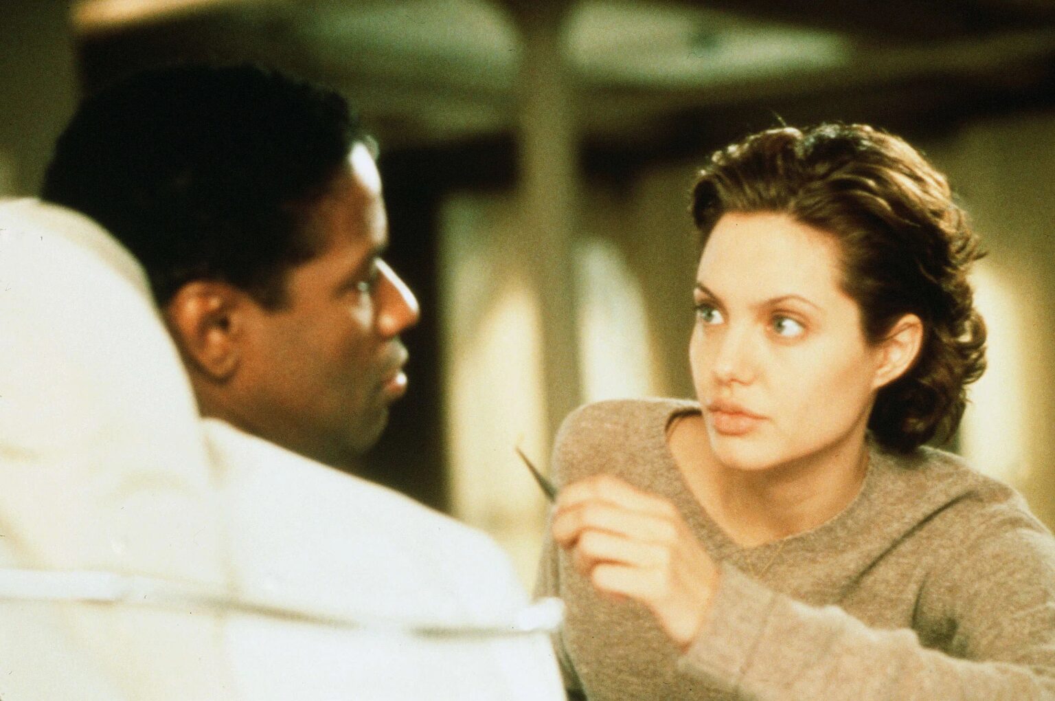 Angelina Jolie e Denzel Washington ne Il collezionista d'ossa
