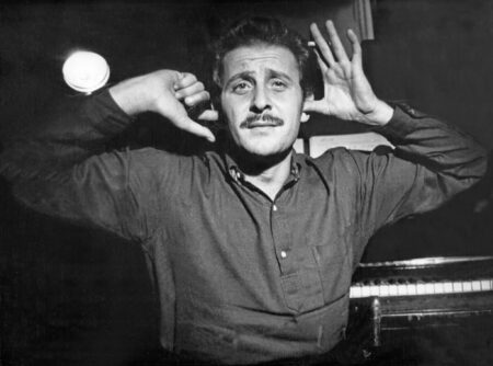 Domenico Modugno, la causa di morte e la malattia che non gli impedì di “Volare” Domenico Modugno