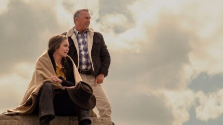 Diane Lane e Kevin Costner in una scena di Uno di noi