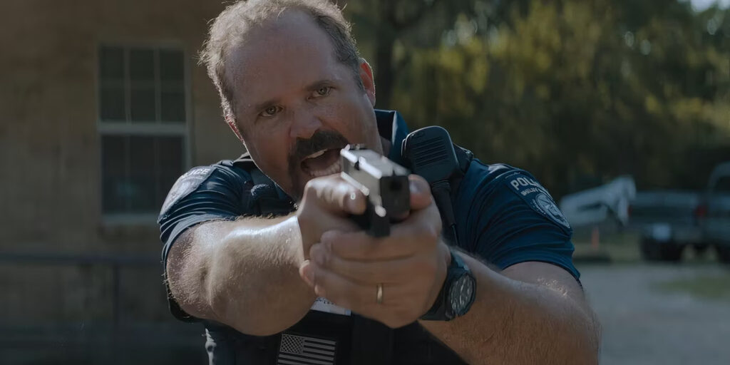 Il poliziotto Evan Marston - Credits: 