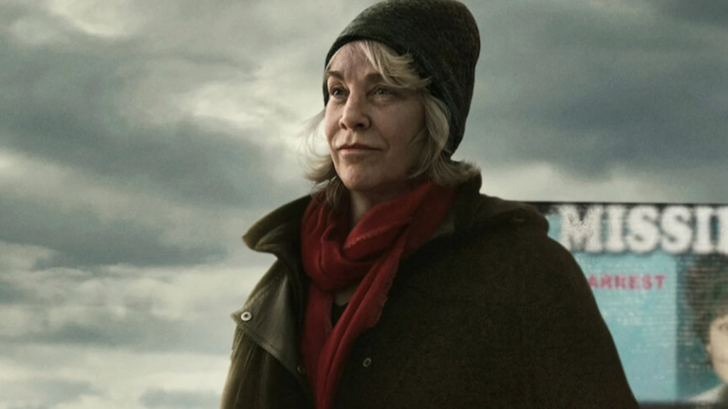 Cathy Terkanian in una scena di Into the Fire: La figlia scomparsa. Fonte: Netflix.