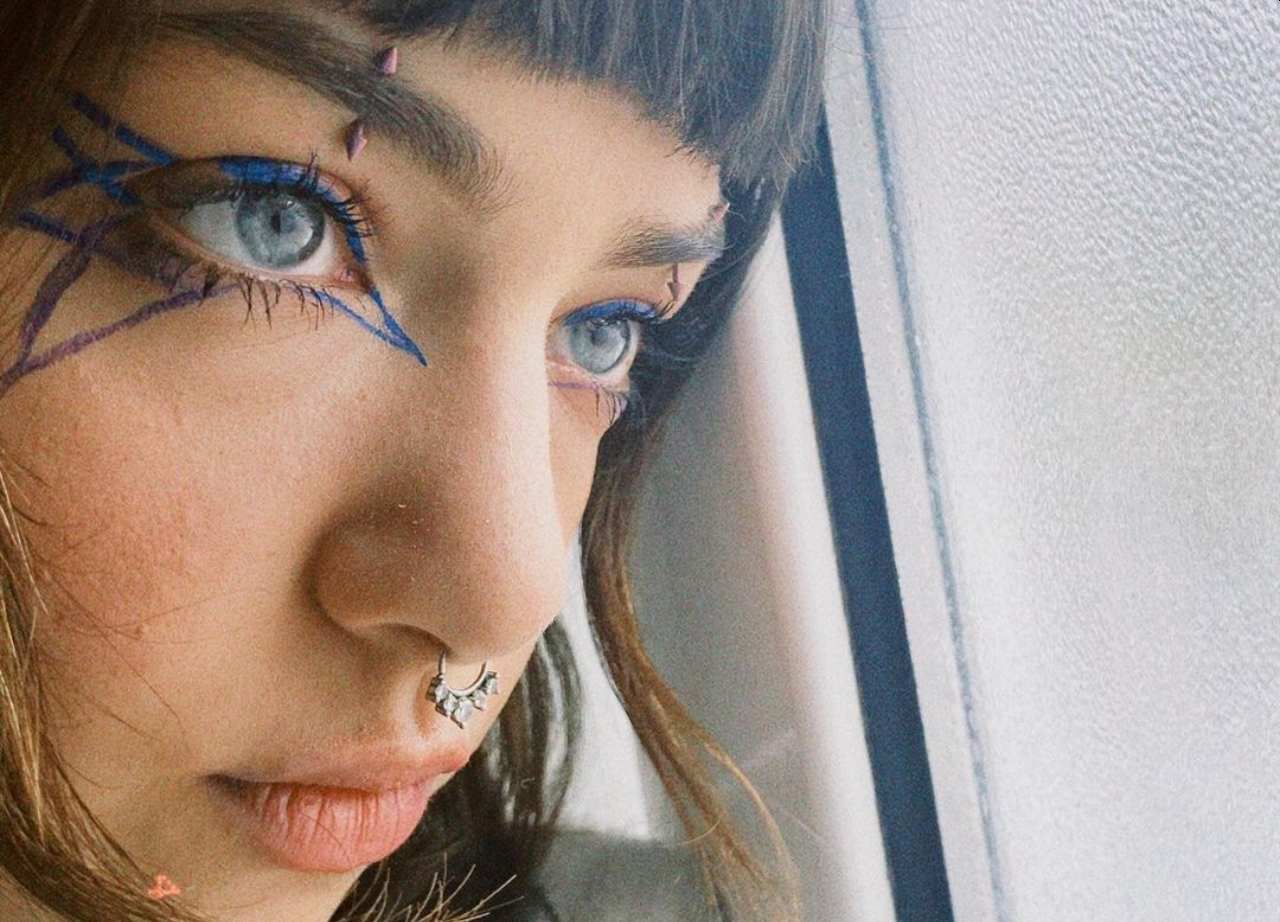 Anna Lou Castoldi occhi azzurri