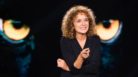 Cosa ha detto Valeria Golino a Belve su droga e cleptomania: “Mi piaceva rubare” Valeria Golino a Belve
