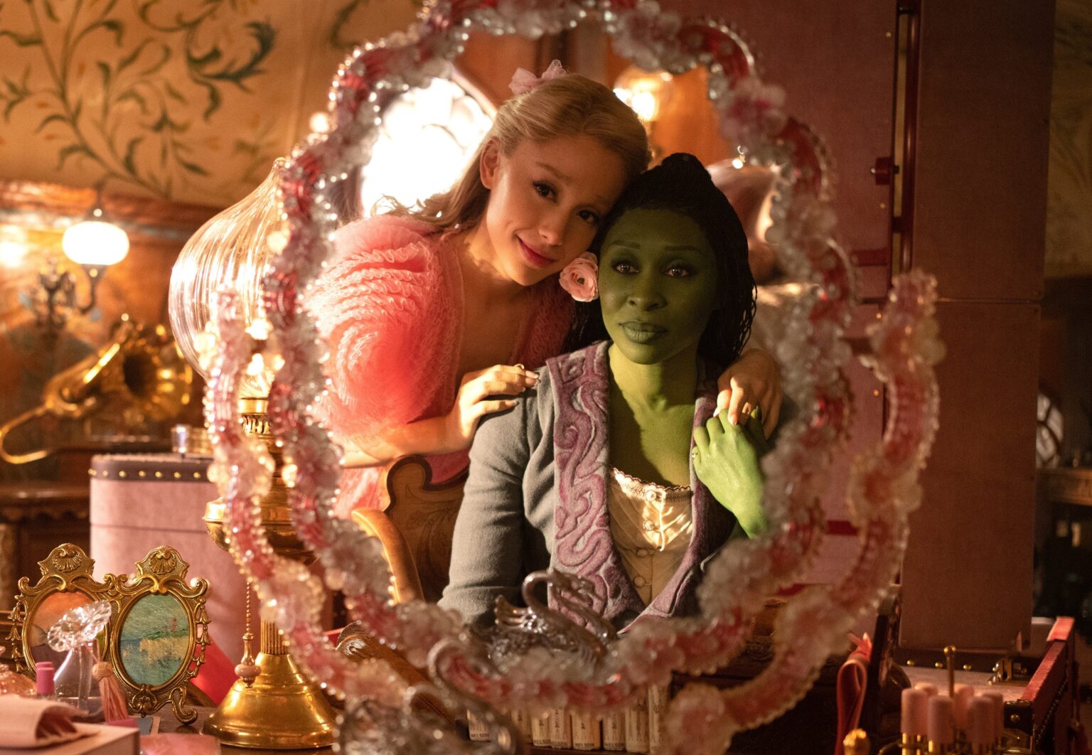 Wicked ha scene post credit? La storia continua… Ariana Grande e Cynthia Erivo in una scena di Wicked