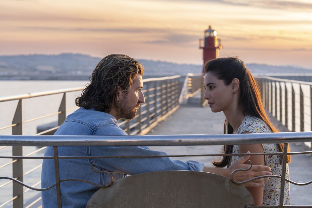 Alessandro Siani in Io e te dobbiamo parlare