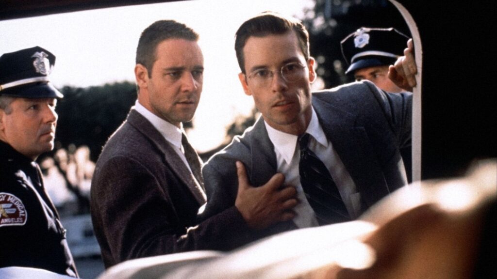 Una scena del film L. A. Confidential