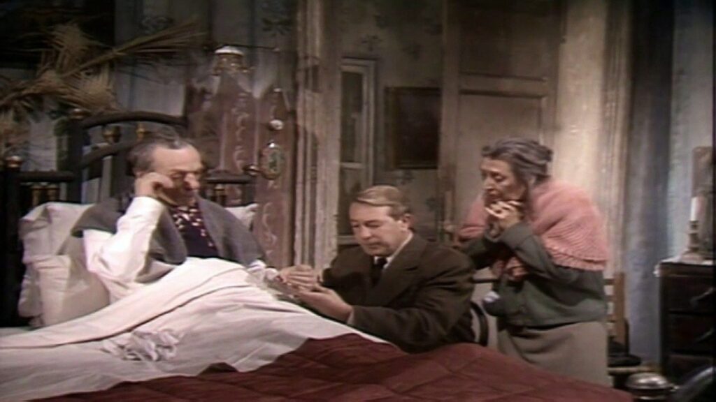 Come finisce la commedia Natale in casa Cupiello: Lucariello muore? Natale in casa Cupiello