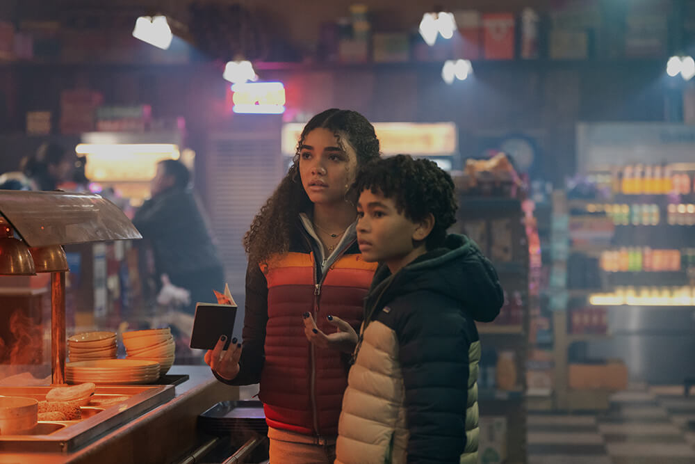 Una scena del film Back in Action. 