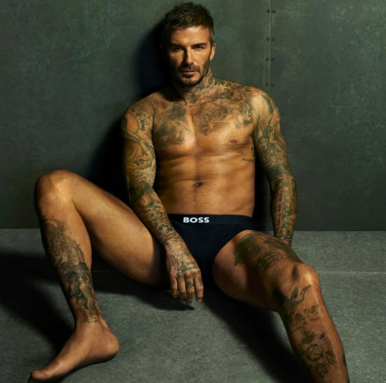 David Beckham in mutande per la campagna Boss One Underwear