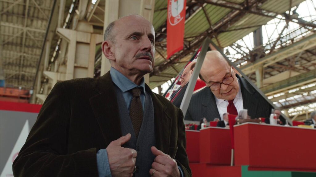 Giuseppe Cederna è Vincenzo Sartori in Hammamet