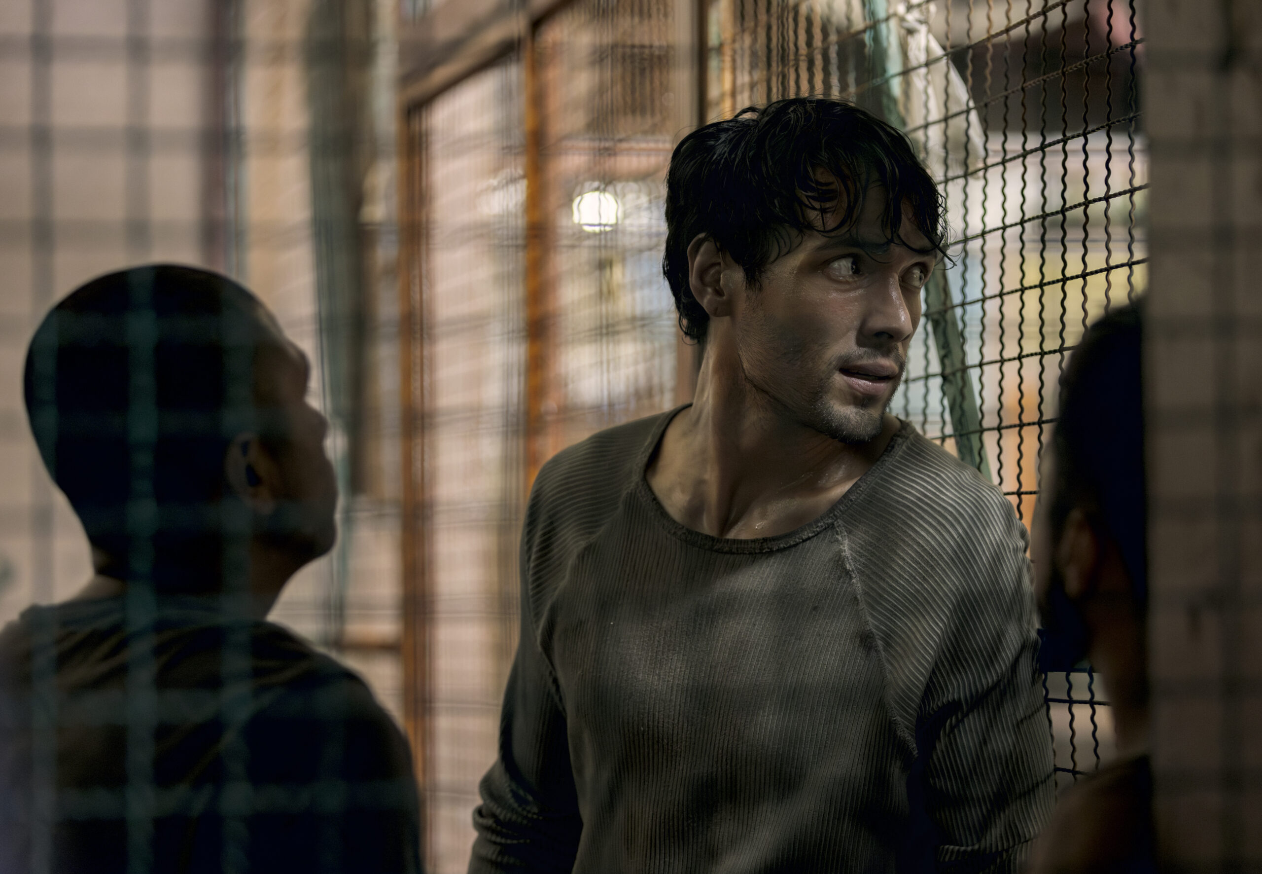 Una scena di Cella 211 (fonte: Netflix)