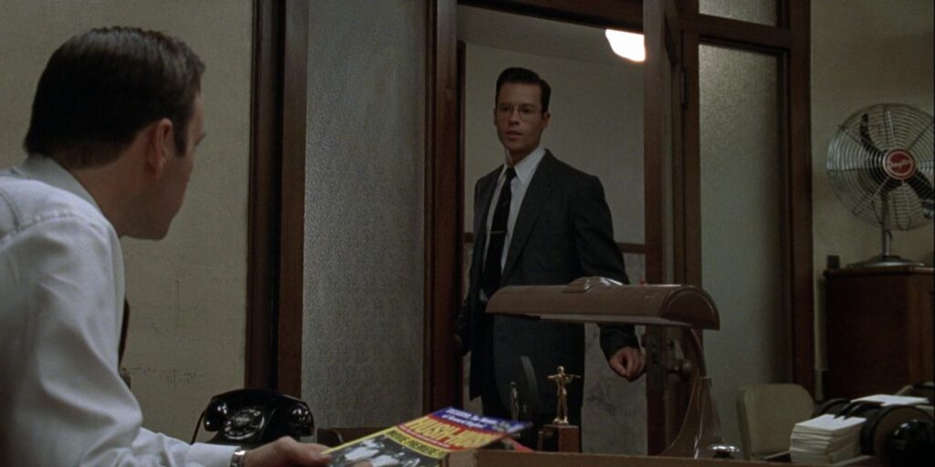Guy Pearce su Kevin Spacey: “Sul set di L.A. Confidential avevo paura di lui” Guy Pearce e Kevin Spacey in L.A. Confidential