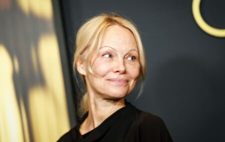 Pamela Anderson senza trucco