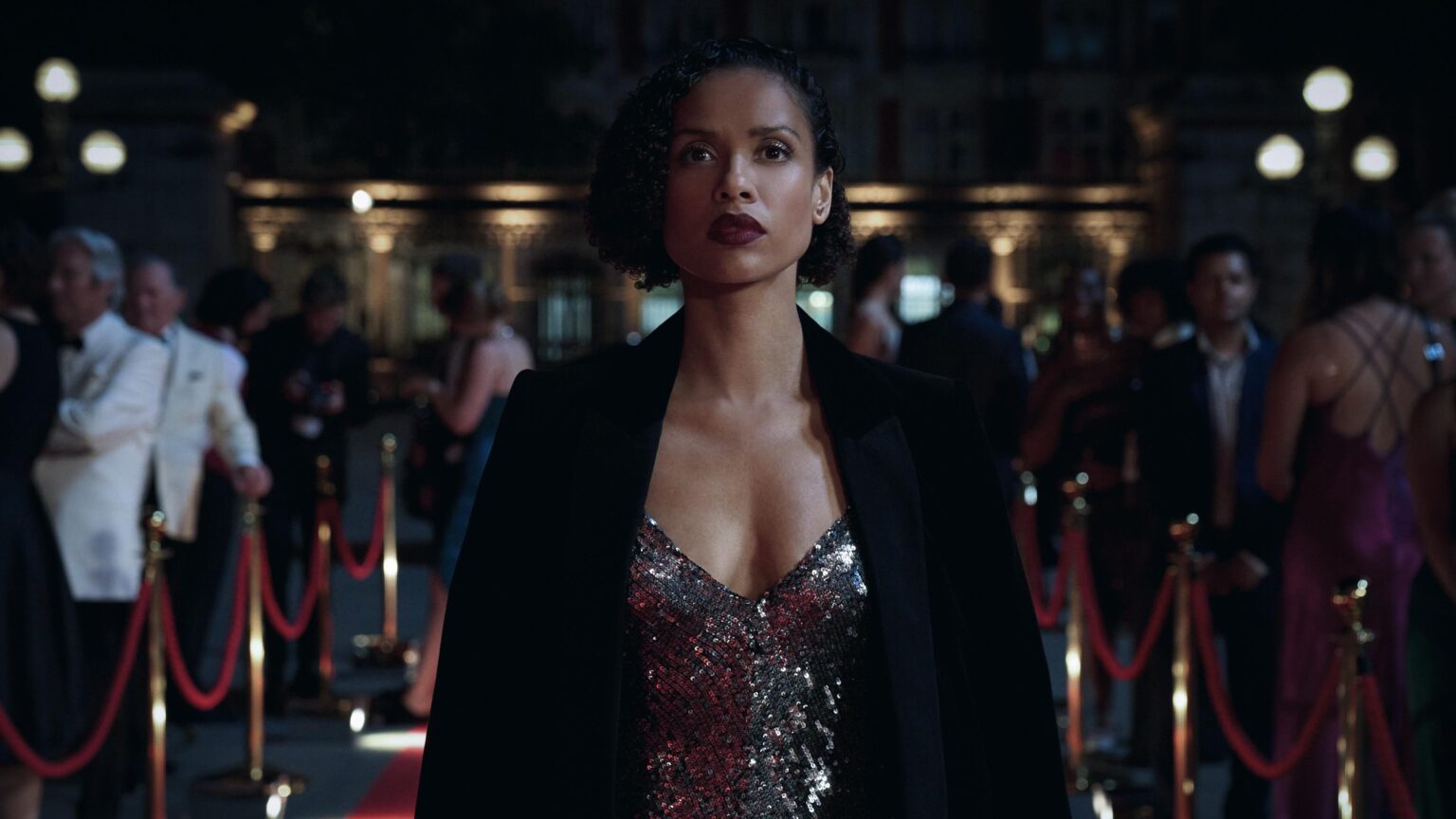 Frame dalla seconda stagione di Surface