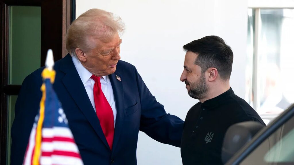 Trump e Zelensky, i meme sulla lite alla Casa Bianca Donald Trump e Volodimir Zelensky