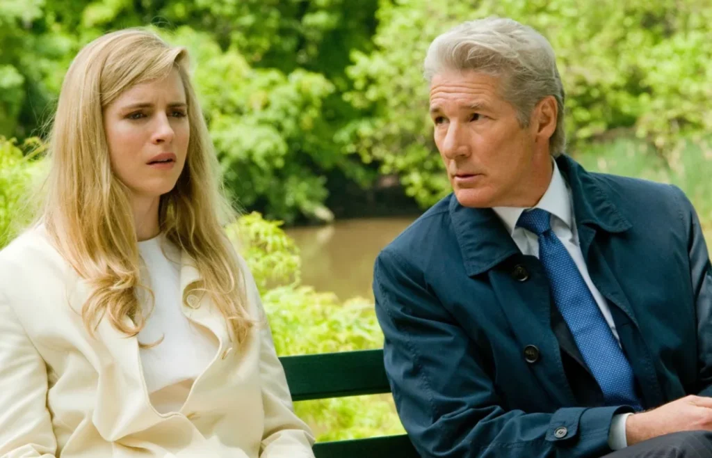 Brit Marling e Richard Gere in La frode