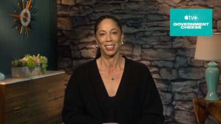 Government Cheese: la nostra intervista ad Aeysha Carr, showrunner della serie Apple TV+ Frame di Ayesha Carr dalla nostra intervista di Government Cheese