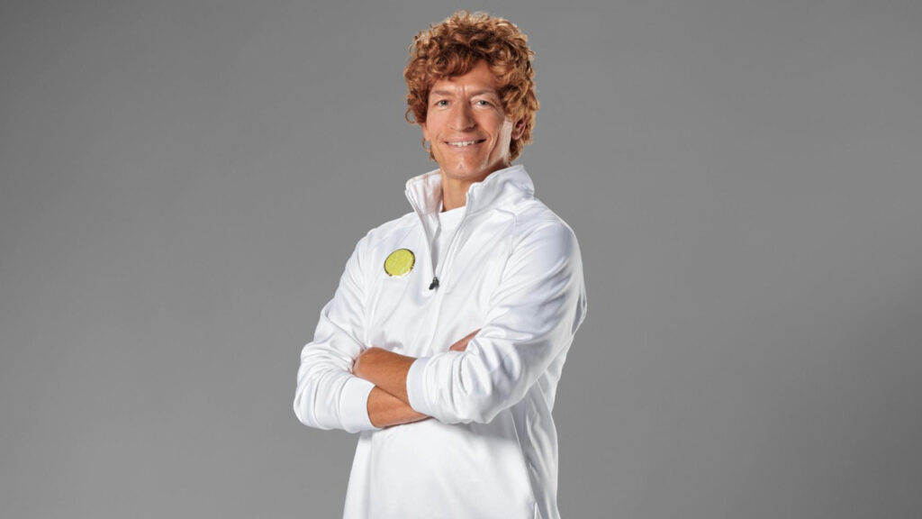 Giovanni Vernia nel ruolo di Sinner