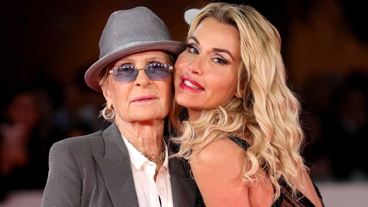 Valeria Marini e Gianna Orru, sua madre
