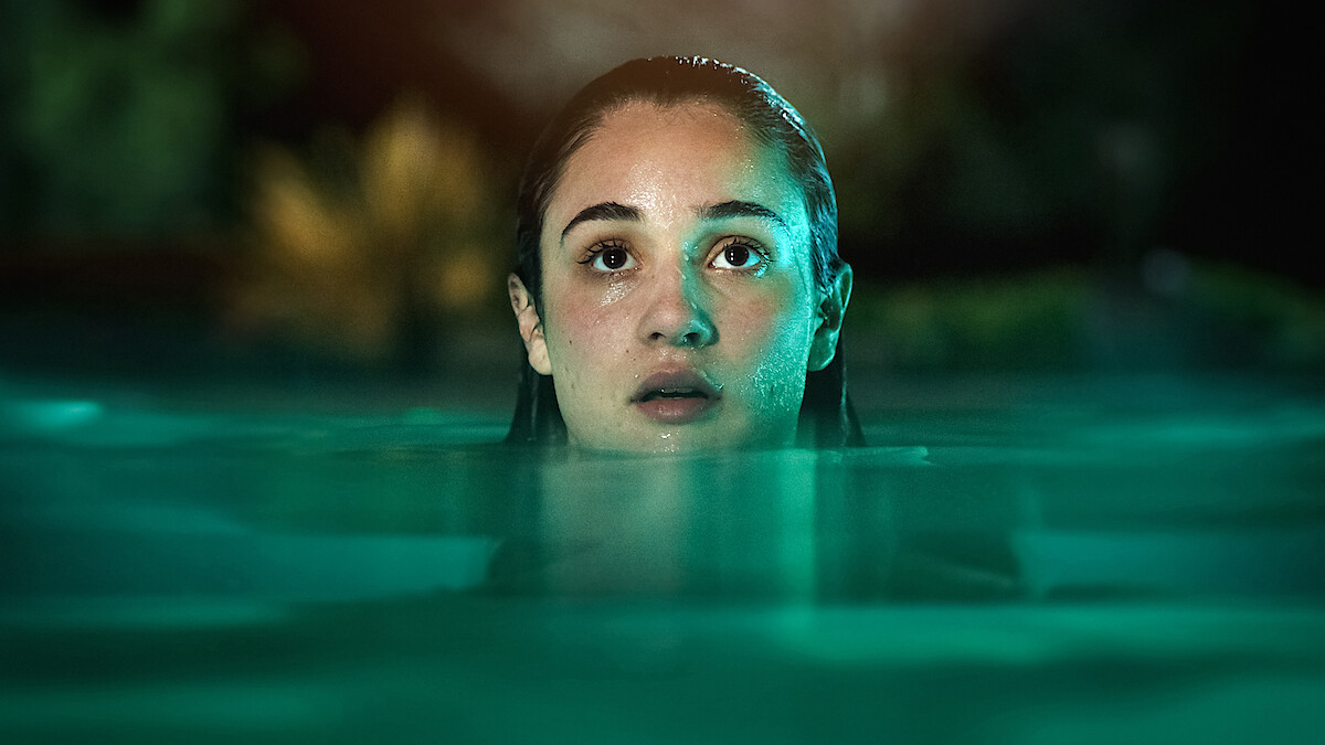 Una scena di Mala Influencia (fonte: Netflix)