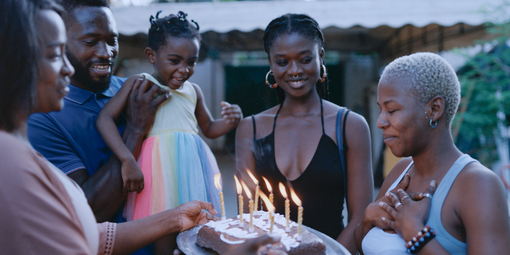 Una scena del film Promis le ciel. 