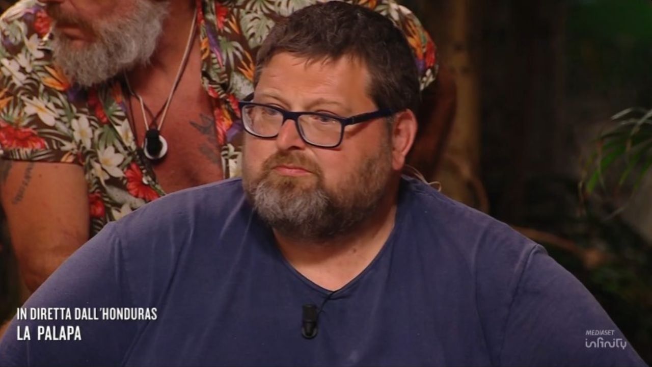 Mario Adinolfi all'Isola dei Famosi 2025