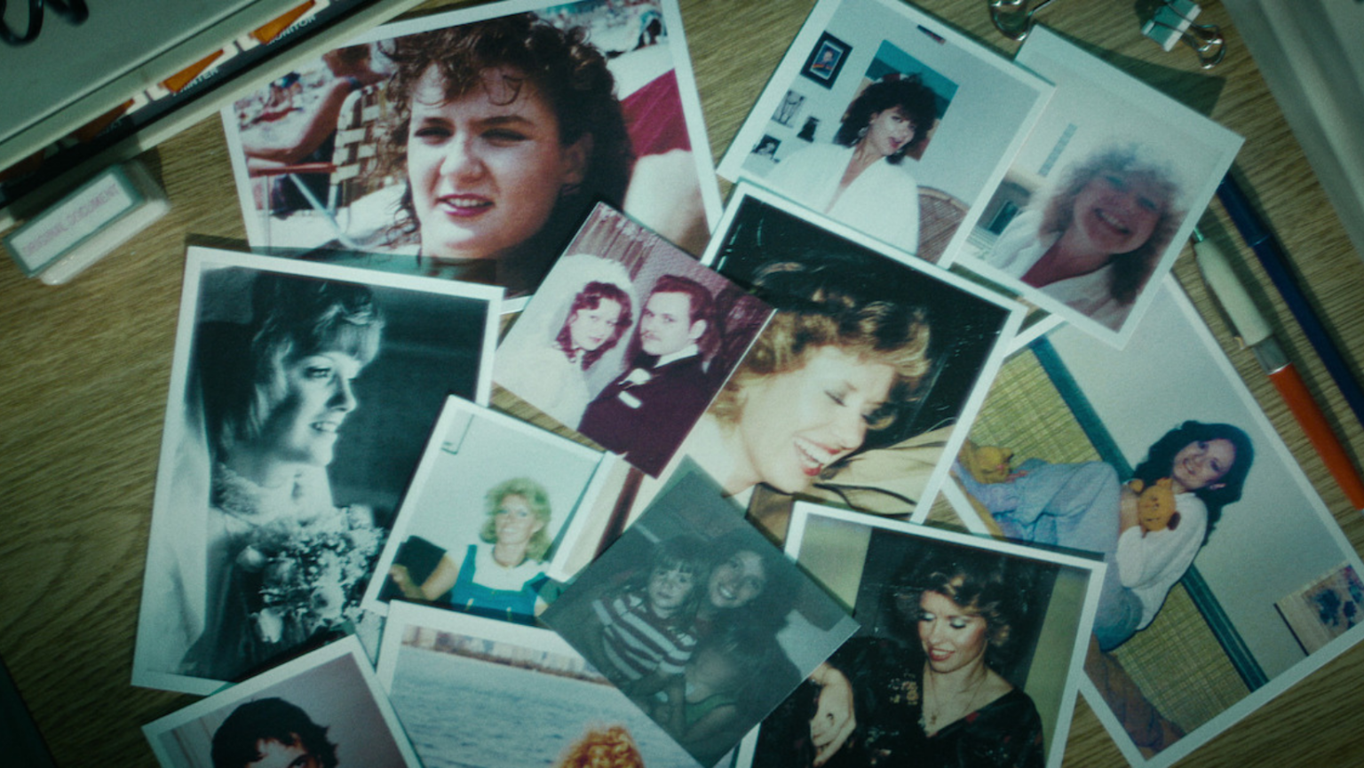 Una scena di Cold Case: Gli omicidi del Tylenoln (fonte: Netflix)