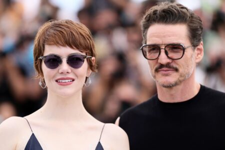Cannes 2025, Emma Stone e Pedro Pascal star di Eddington contro l’algoritmo pandemico: “Un buco nero” Emma Stone con Pedro Pascal a Cannes 2025